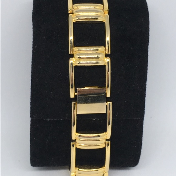 NEW Women’s Giorgio Beverly Hills Watch-Gold Tone - Picture 3 of 6